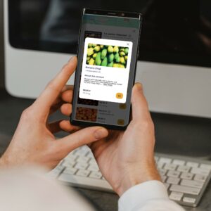 L'application mobile Automat-e ouverte sur un téléphone